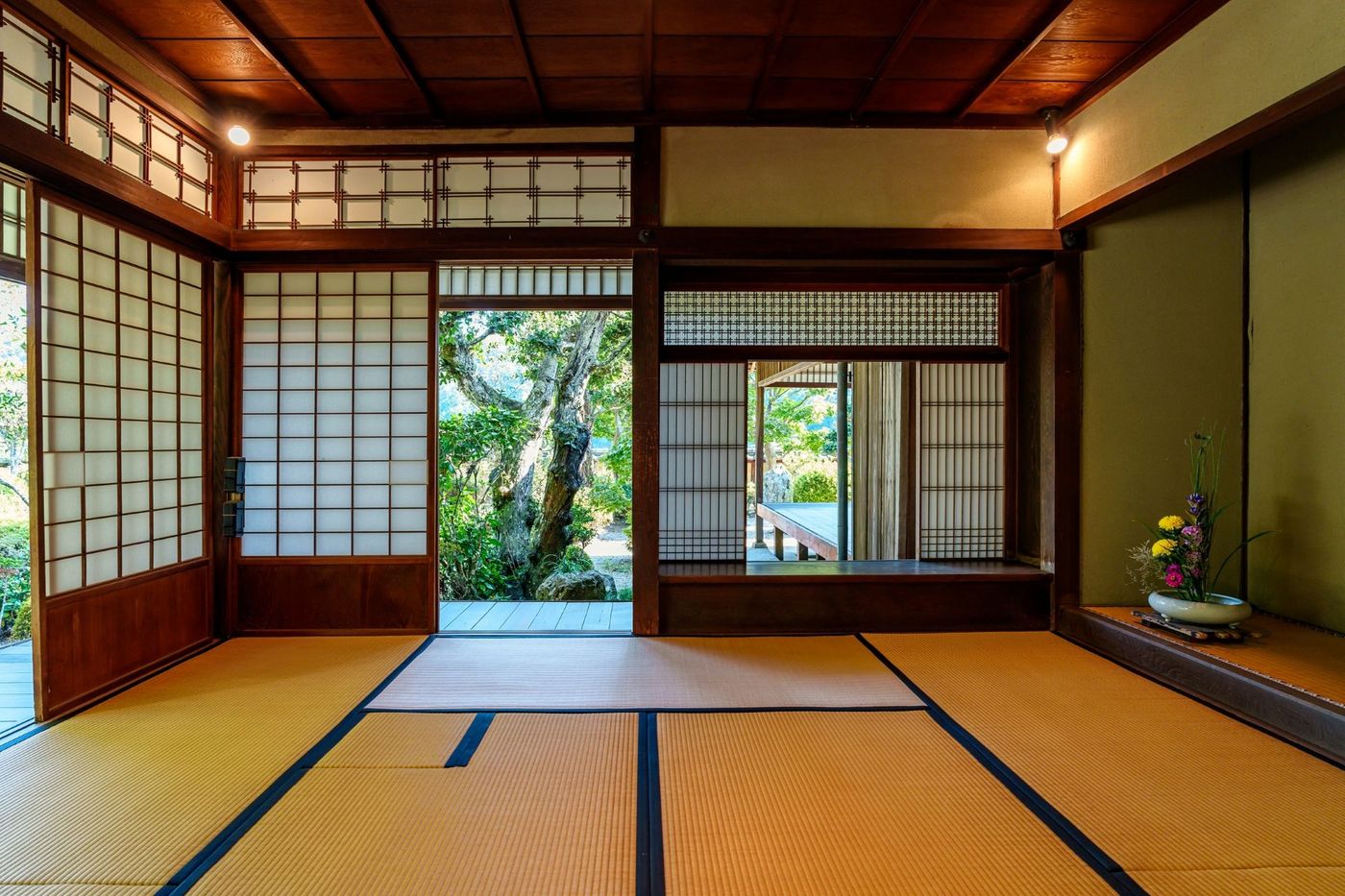 Traditional-Japanese-Ryokan