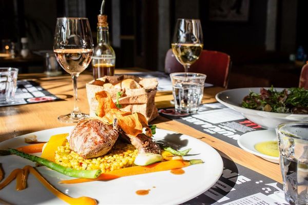 a-la-carte-restaurant-meals