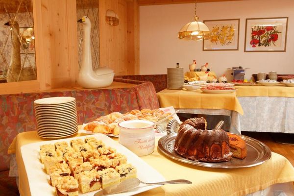 Dolomites In Comfort - 7 Days food