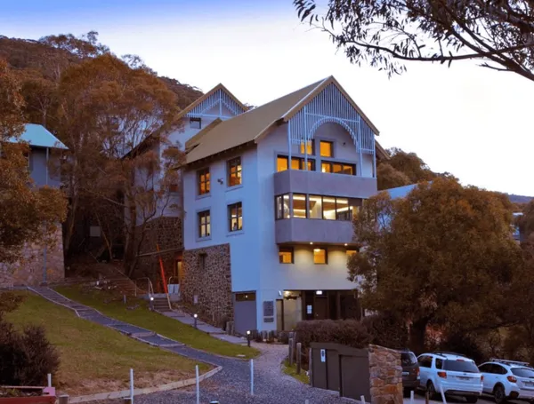 boali lodge exterior