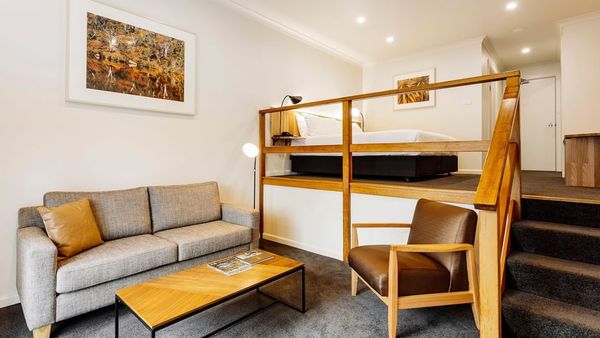 cradle mtn hotel split level king unit