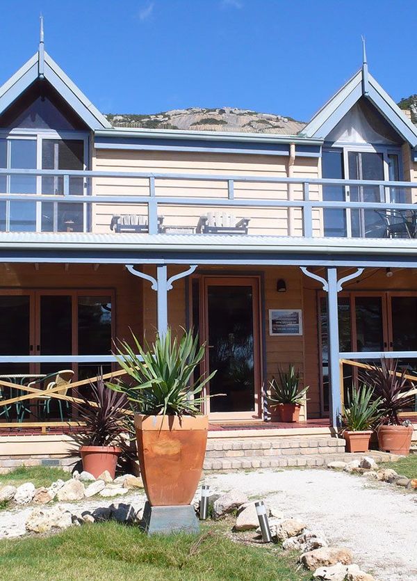 flinders island accommodation self contained