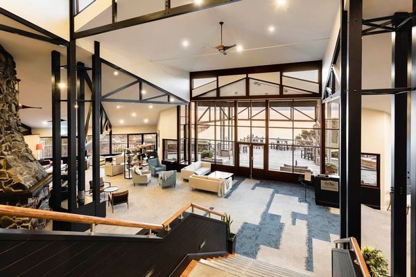 freycinet lodge lounge and reception