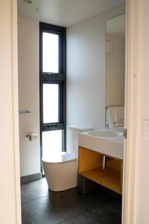 hotel bruny 2
