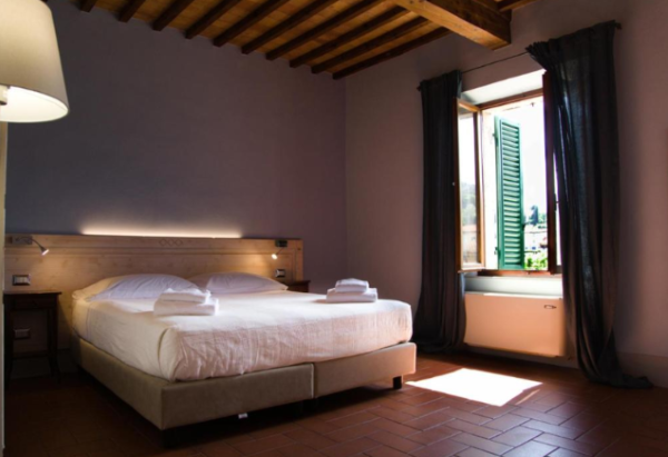 hotel paradiso in chianti bedroom