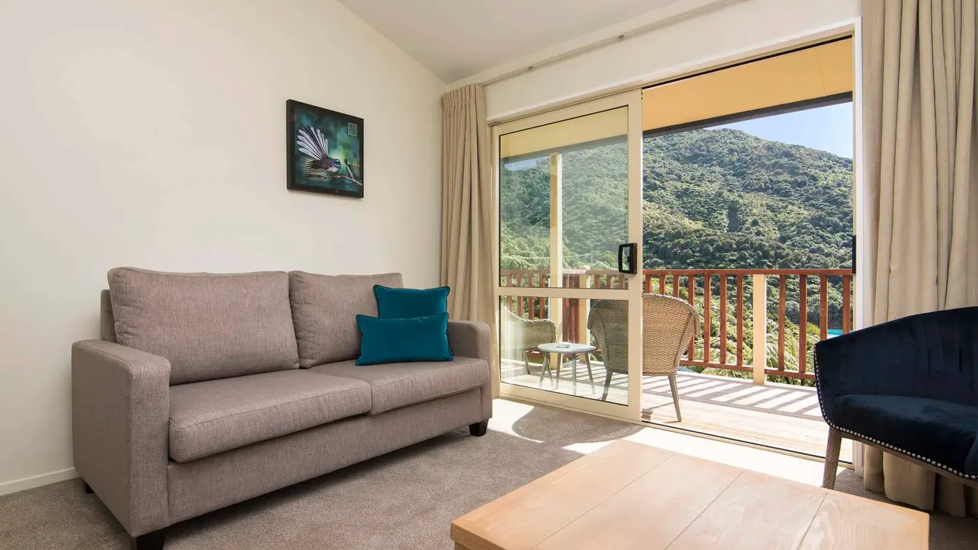 punga-cove-frond-suite-lounge-coffee-table-balcony