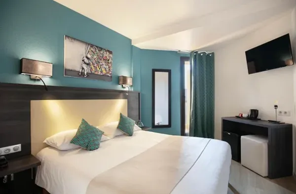room antibe
