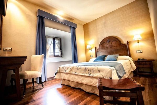cAMINO europa-llanes-don-paco room